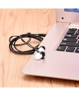 Fones Auriculares com Microfone e Fio - Pretos